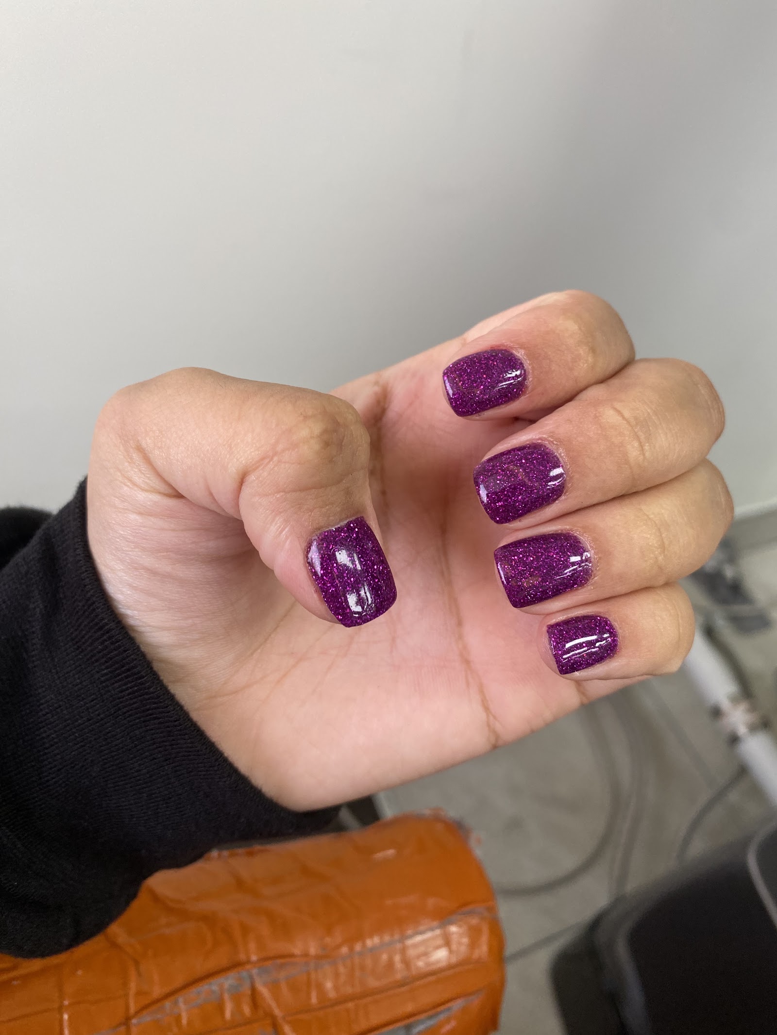 Lumi Nail Inc logo